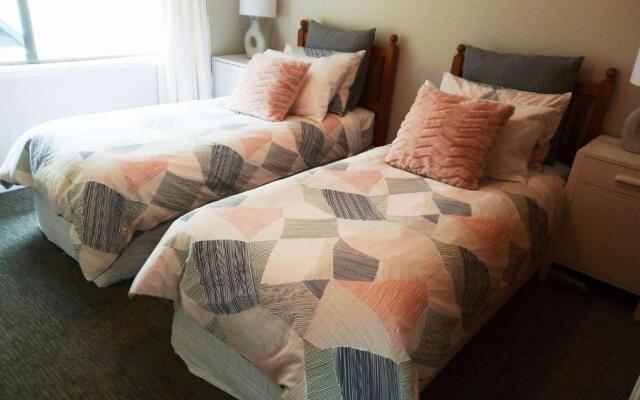 Downtown Retreat with Super-Fast WiFi