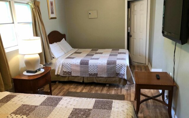 Niagara Inn & Suites
