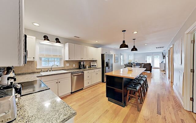 439block 5 Bedroom Home