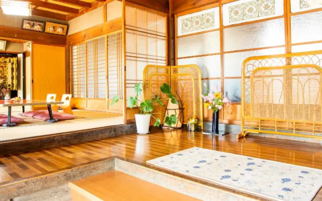 Minshuku Yaichi – Hotel Rooms – Gujo