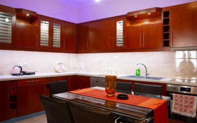 Efis apartment down town Perfect location
