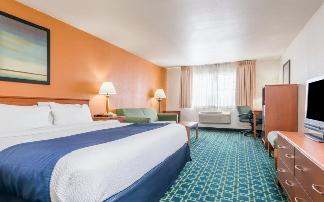 Comfort Inn & Suites