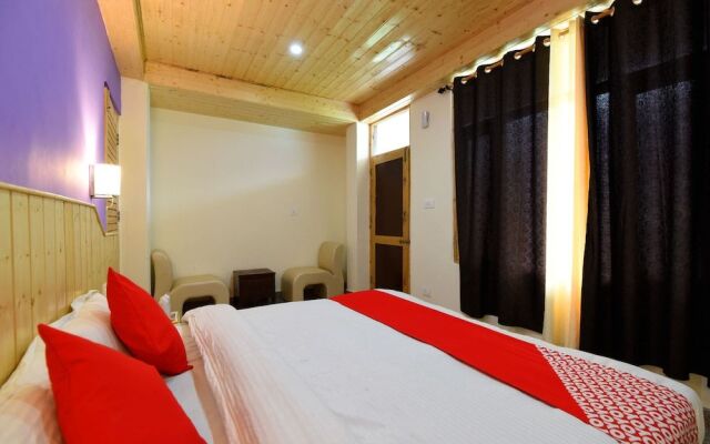 OYO 14393 Hotel Akash Hills