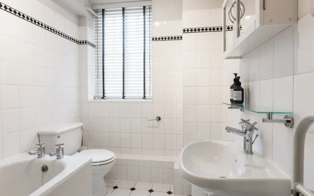 Immaculate Apartment in Sloane Square