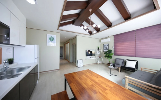 Mori House