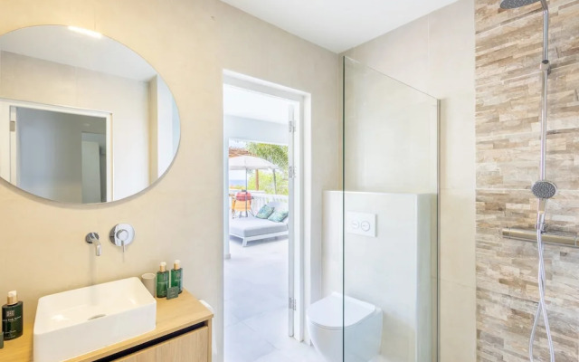 Caribbean Delight Villa With Stunning Pool View