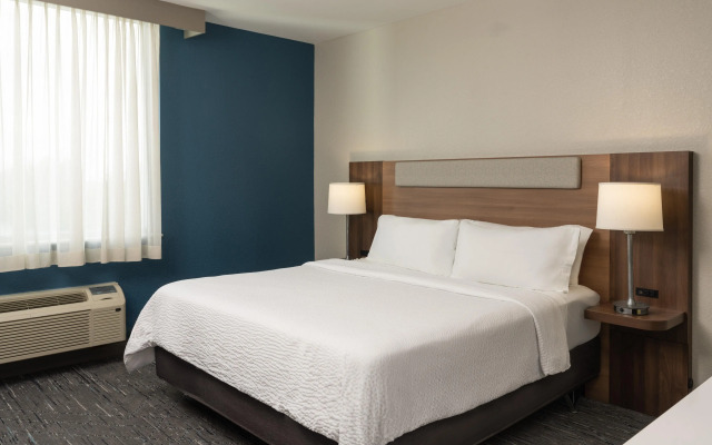 Holiday Inn Express Miami Airport Blue Lagoon Area by IHG