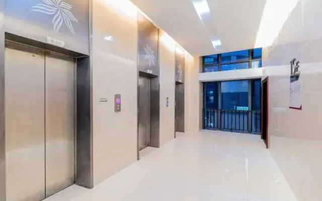 No.1 Apartment (Guangzhou Luogang Agile Plaza Shuixi Metro Station)