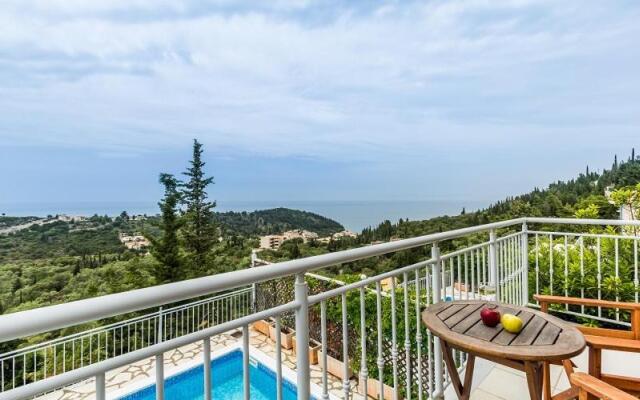 Agios Nikitas Resort Villas