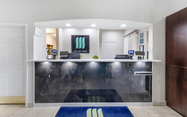 MainStay Suites Madison Airport