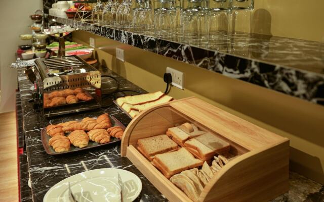 Muscat Express Hotel