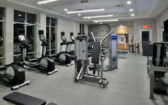 Courtyard by Marriott Raleigh Cary/Crossroads