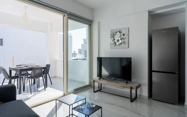 Rosemont Studio With Balcony in Larnaca