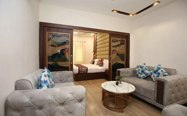 Goroomgo Karan Residency Amritsar