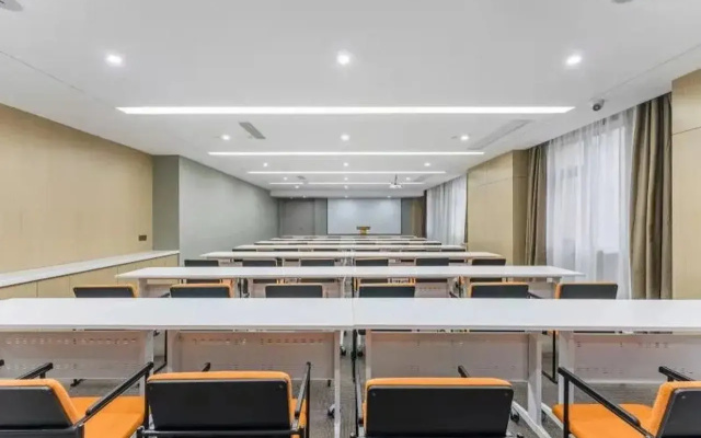 Lavande Hotel(Xiamen Airport Wuyuanwan Metro Station)