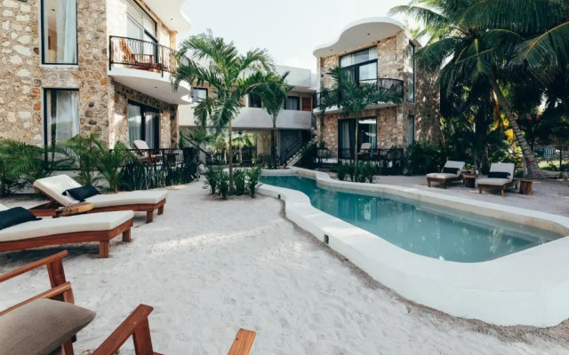 Cucu Hotel - El Cuyo