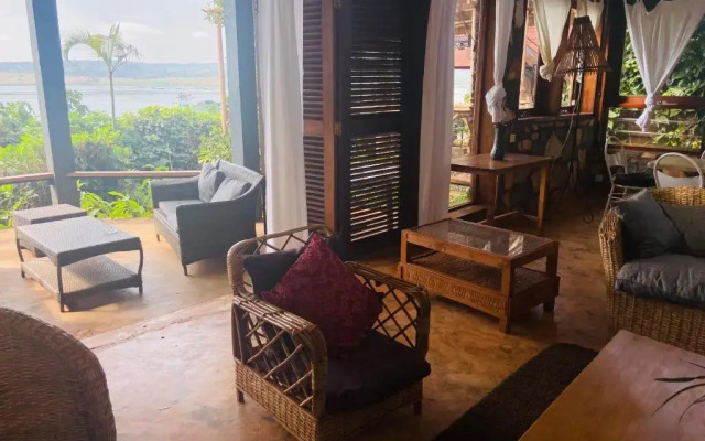 HomeOnTheNile Designer House