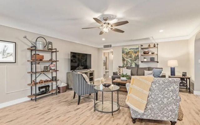 Pepper Mesa 4 Bedroom Home by Redawning