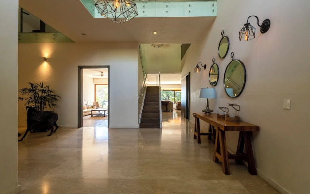 Exclusive House with Lake Chapala Access