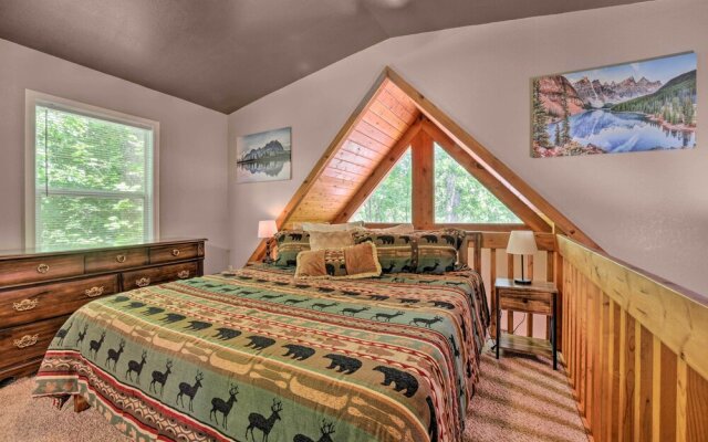 Cozy Whittier Cabin + Yard & Hot Tub, Pets Welcome