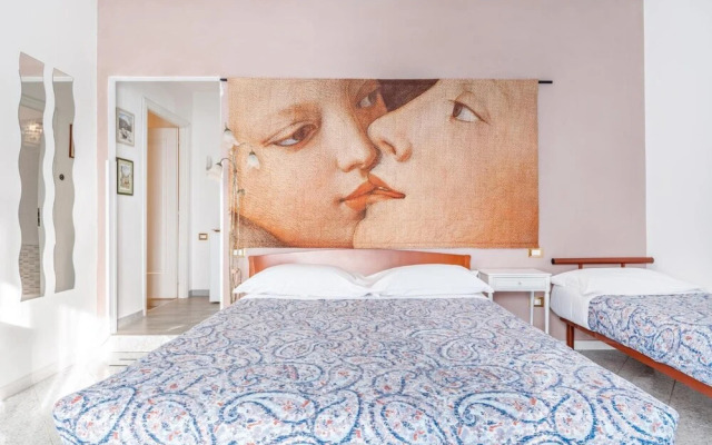 Lia Rooms 2