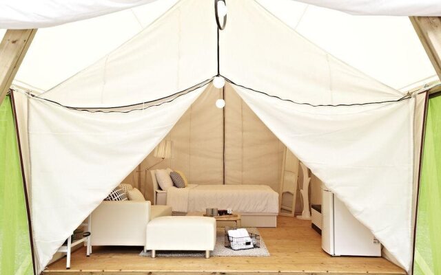 The Proud Resort - Caravan Park