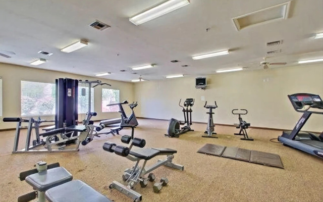 Devonshire #3032 - 2 Br condo by RedAwning