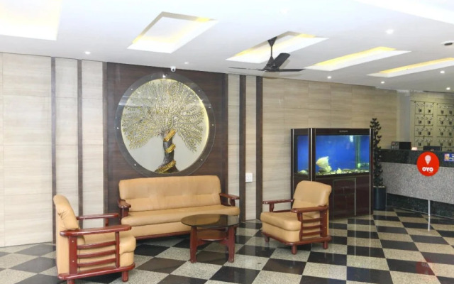 RB Grand Residency by OYO Rooms
