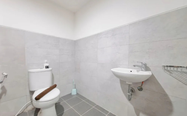 Spacious 2Br At Green Park Yogyakarta Apartment