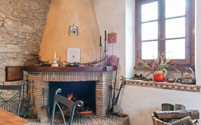 Hill-view Holiday Home in Camaiore With Private Garden