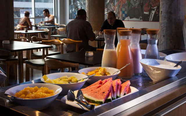 ibis styles Montevideo Biarritz Hotel