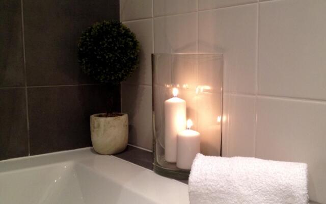 Downtown Premium with Garage