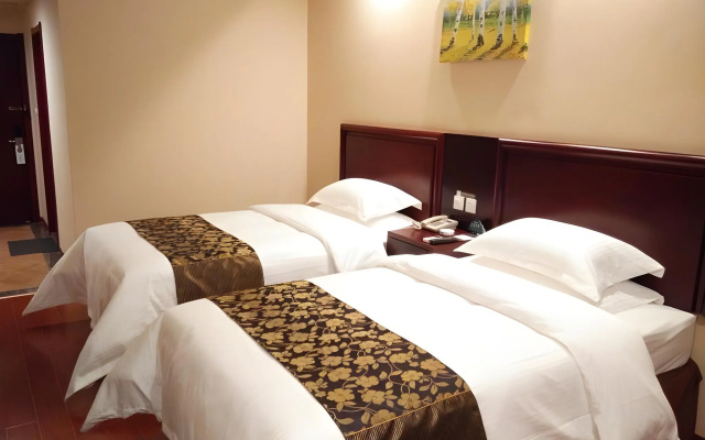 GreenTree Inn QinYang Middle HuaiFu Road Express Hotel – Guest Rooms – Jiaozuo