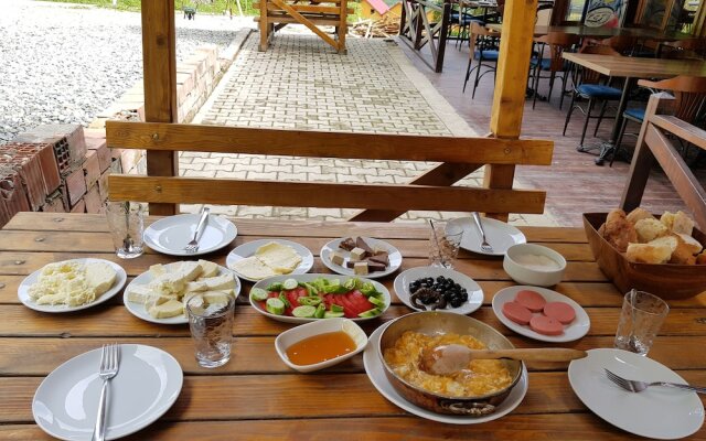 Duyuf Otel
