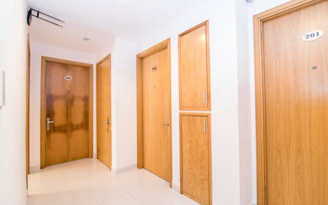 RedDoorz Plus near SECC D7