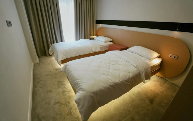 Nomad Camp (Номад Кэмп)