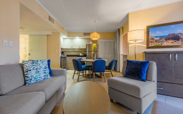 Playa Linda Beach Resort