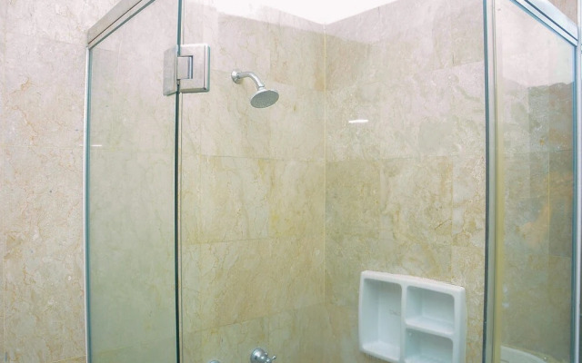 Exclusive 2Br The Bellezza Apartment With City View