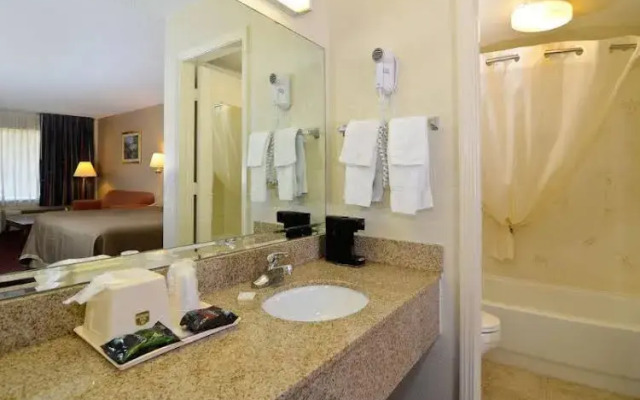 Best Western Travelers Inn