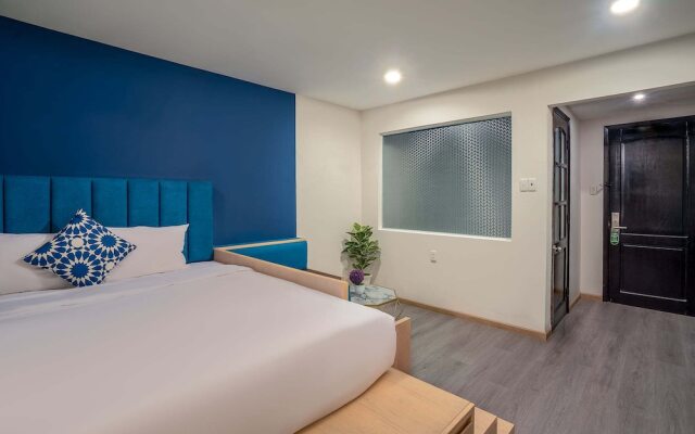 Happy Room ApartHotel