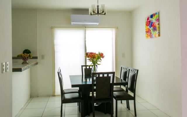 Casa moderna en segura Residencial Hacienda Chetumal