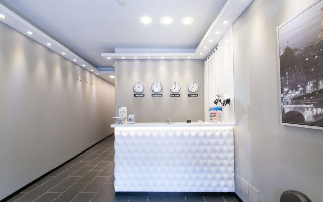 Fly Boutique Hotel