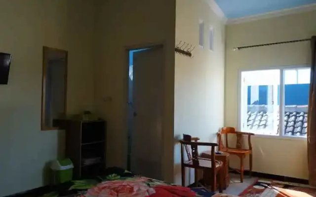 Comfort Room at Penginapan Kahan