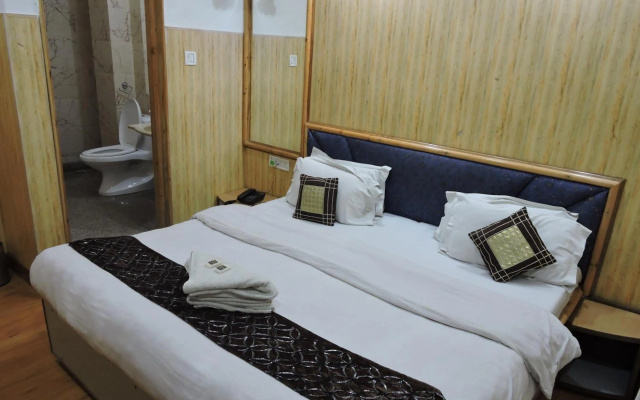 Hotel Chaman Palace – Guest Rooms – Shimla