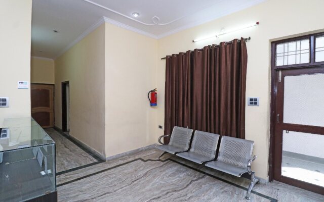 Everest Inn By OYO Rooms