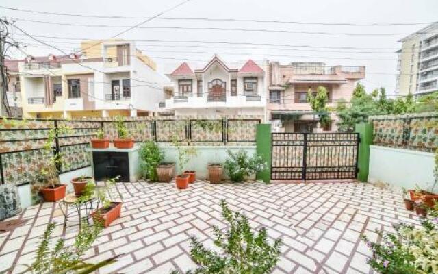 OYO 17340 Home Lively Stay Jawahar Nagar