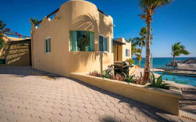 Casa Mañana Amazing Villa with Beachfront & Pool 4BR 4BA