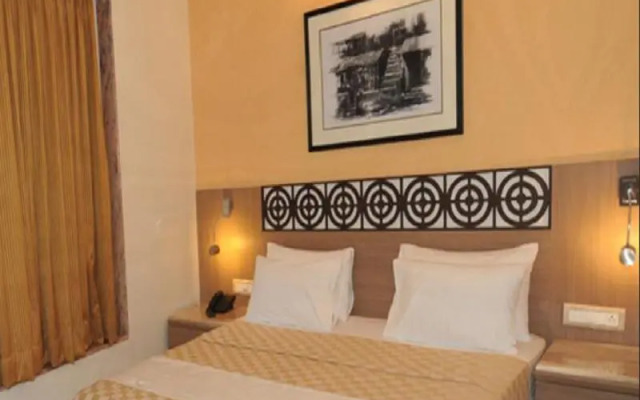 Hotel Singhs International