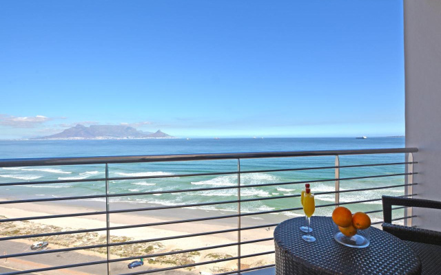 Blaauwberg Beach Hotel