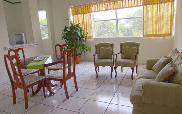 Hotel Villa Serena San Benito